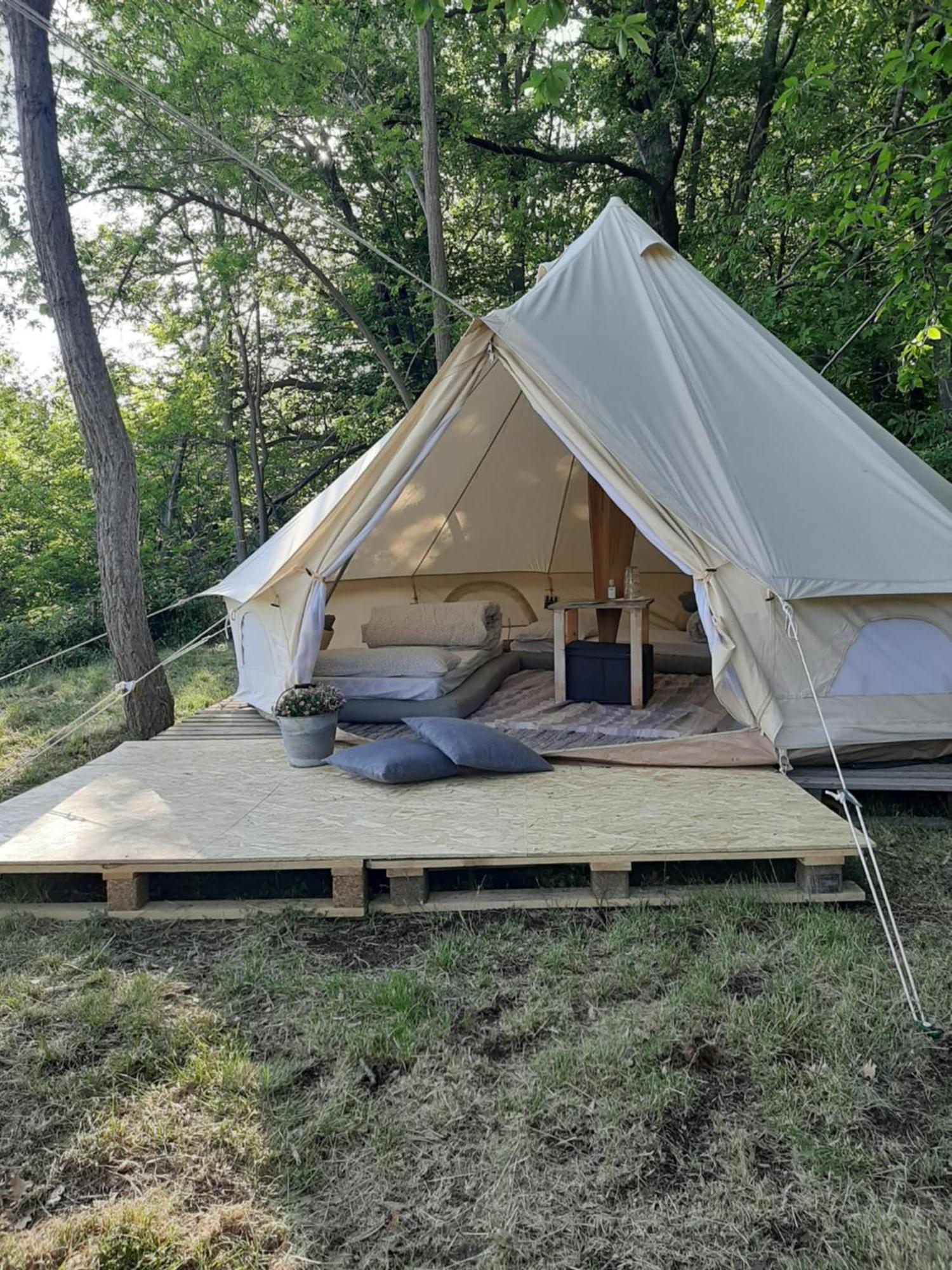 Rifugio Manfre Bivouac Tent Belpasso Exteriör bild